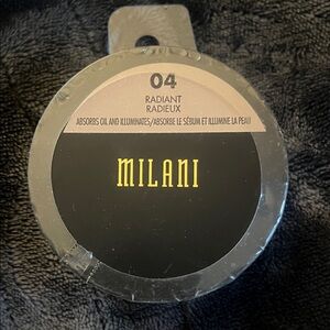 Milani Radiant Radieux Face Powder-Setting powder